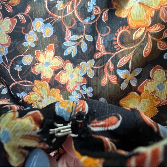 Old Navy V-Neck Smocked Floral Blouse Balloon Sleeve Babydoll Boho Peasant XL - Picture 9 of 15